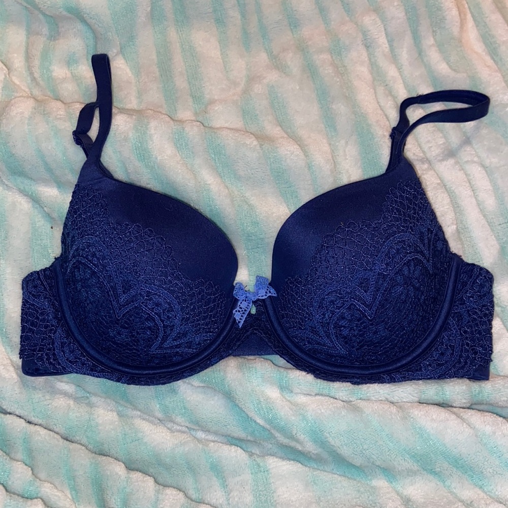 Victoria’s Secret Body by Victoria Lined Demi